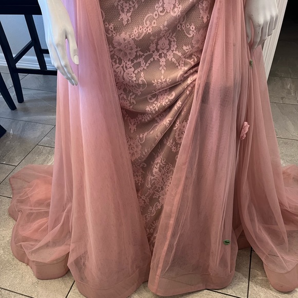 Formal Sherri Hill dress - Picture 6 of 13